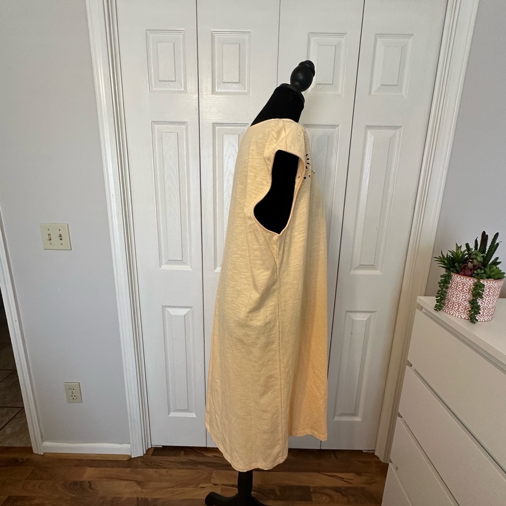 Liz Claiborne Sleeveless dress, Apricot Sherbet color, 100% cotton. - Picture 7 of 8